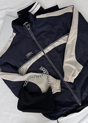 Вітровка umbro 4