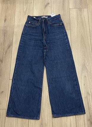 Жіночі джинси levi’s в ідеальному стані