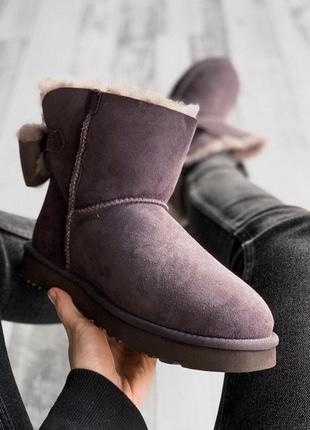 Зимові чоботи ugg з бантом у фіолетовому кольорі