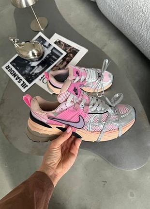 Жіночі кросівки nike runtekk v2k run pink premium