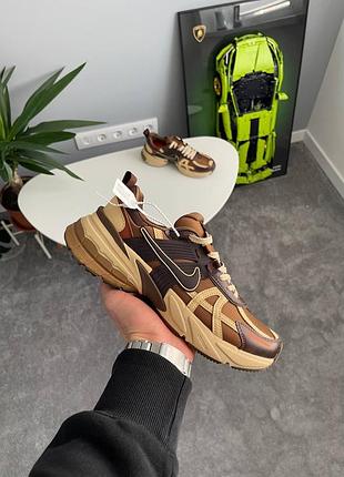 Чоловічі кросівки nike runtekk v2k run lt british tan