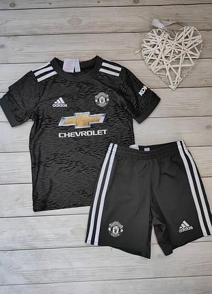 Футбольна форма adidas manchester united
