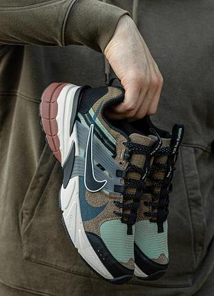 Nike runtekk haki brown