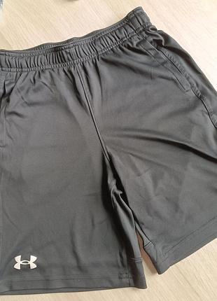 Спортивные шорты under armour, на 9-10 лет