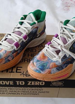Кросівки  kyrie  nike