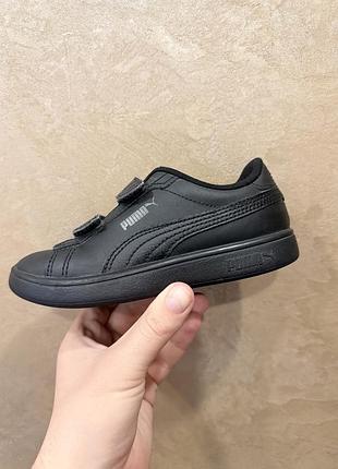 Дитячі шкіряні кросівки на липучках puma