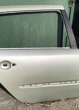 Бу дверь задняя правая renault laguna 2 универсал 7751472444 , цвет mv190 есть царапины,