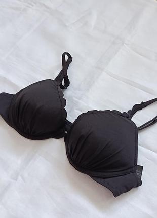 Стильний чорний ліф / верх від купальника h&m з ефектом push-up