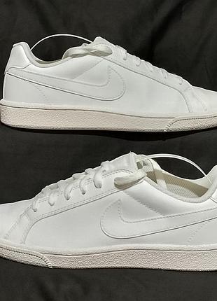 Nike court royale