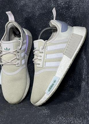 Жіночі літні бежеві кросівки adidas nmd r1 white silver