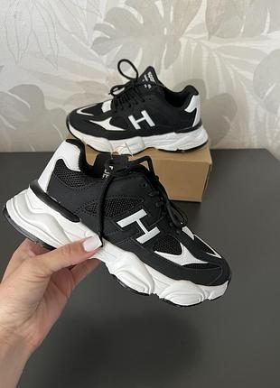 H кросівки