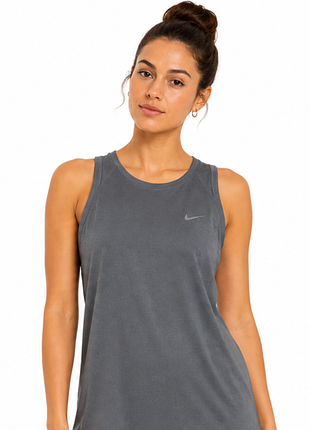 Сіра спортивна майка nike dri-fit