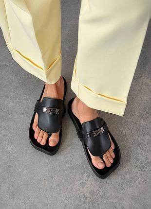 Жіночі шльопанці анатомічні barefoot через пальчик чорні шкіряні 11280