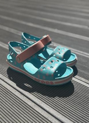 Босоніжки crocs для дівчинки
