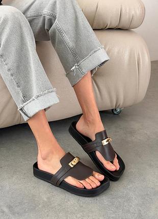 Жіночі шльопанці анатомічні barefoot через пальчик коричневі 11284