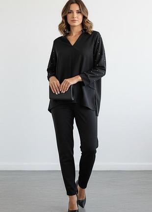 Костюм брючный, разм. l/xl, стрейчевой трикотаж