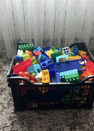 Продам дитячий конструктор 2