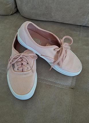 Класні мокасини vans