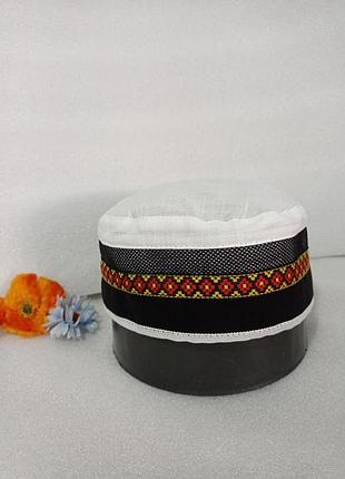 Тюбітейка для чоловіків з льону на літо.
