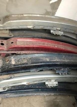 Бу усилитель переднего бампера renault laguna 2, 7782148920, 7751473809