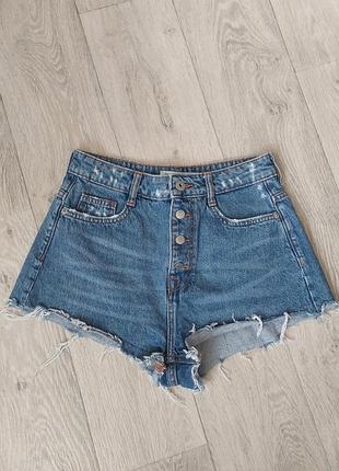 Женские шорты bershka