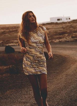Zara оригінальна сукня міні з нових колекцій плаття приталене по фігурі