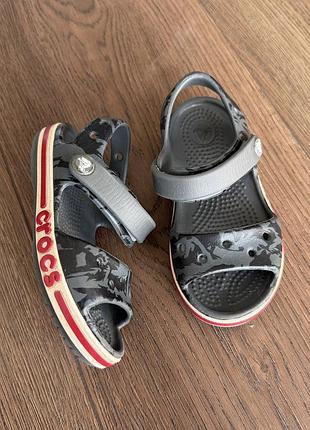 Босоніжки crocs