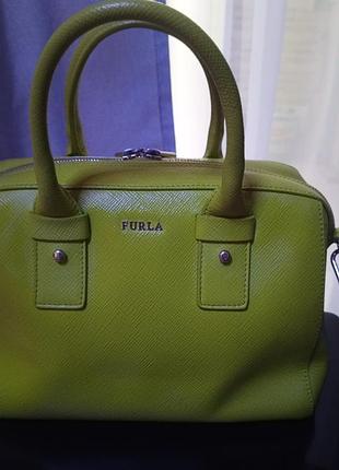 Классная сумка фирмы "furla"