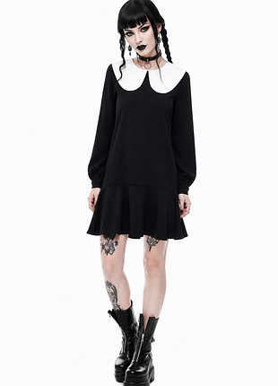 Готична чорна сукня з щільним білим коміром в стилі killstar,disturbia,romwe,dollskill.