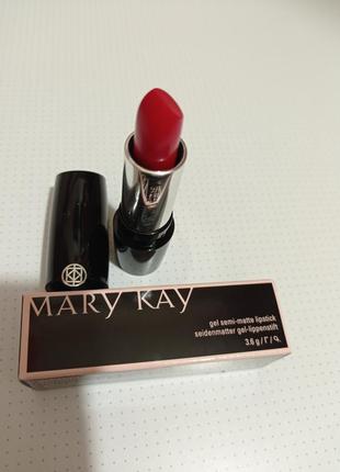 Гелево матовая помада красная туфелька mary kay2 фото