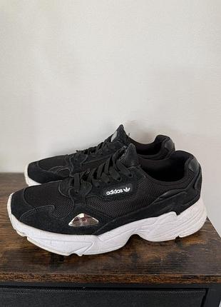 Кросівки adidas falcon (original) 👟 розмір 40,5 (устілка 26 см)