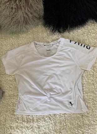 Біла футболка від puma жіноча