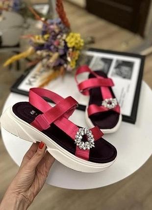 Розовые босоножки-сандали на липучке h&m