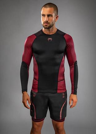 Чоловічий компресійний спортивний лонгслів рашгард venum x assassin’s creed shadows long sleeve rashguard