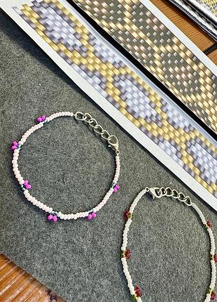 Браслет вишеньки 🍒 білий рожевий з бісеру чеського рожеві червоні прозорий чокер чекер намисто на шию прикраса