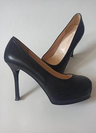 Туфли на шпильке pretty small shoes черные кожаные