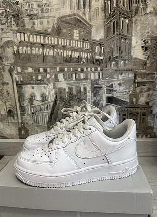 Кросівки nike air force 1ʼ07 білі жіночі