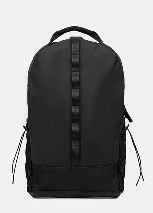 Urbanshop com ua рюкзак rains 12790 trail clip front backpack w3 цвет черный большой однотонный 12790 размеры запитуйте