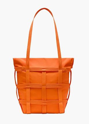 Urbanshop com ua сумка унисекс nike sportswear electric cargo tote (12l) orange hj9025-902 размеры запитуйте