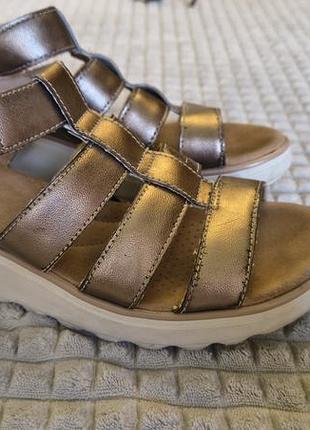 Босоніжки clarks 25см