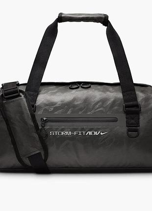 Urbanshop com ua сумка унисекс nike storm-fit adv duffle bag (38l) black fz6367-010 размеры запитуйте