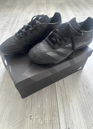 Бутси дитячі adidas predator б/у.