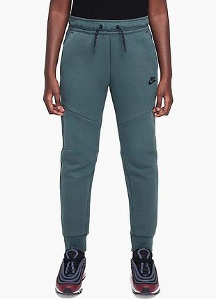 Urbanshop com ua брюки детские nike sportswear tech fleece turquoise hv5869-338 размеры запитуйте