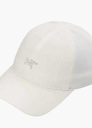 Urbanshop com ua кепка унісекс arc'teryx small bird cap arctic silk/solitude white x00000978203 розміри запитуйте