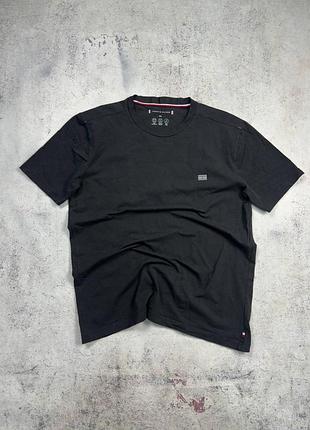Черная футболка tommy hilfiger оригинал размер xxl