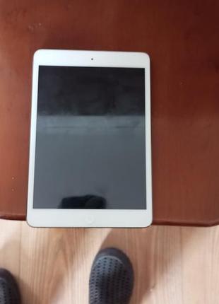Продам планшет ipad a1489 2
