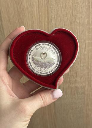 Колекційна монета love is precious