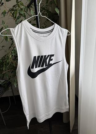 Біла спортивна жіноча майка nike  топ футболка оригінал