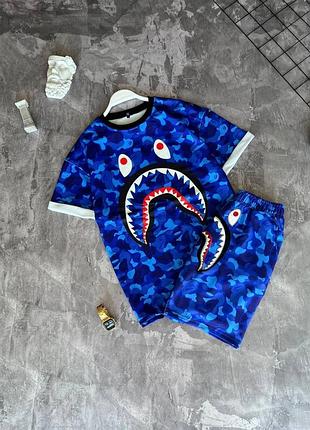 Чоловічий комплект футболка+шорти bape