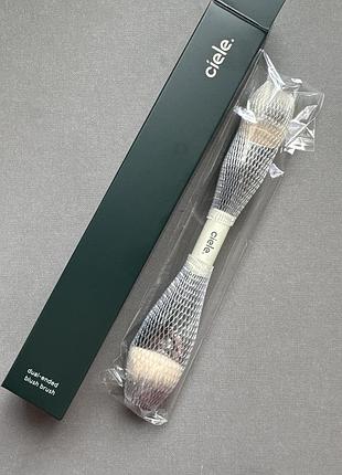 Ціна🔥🔥🔥двосторонній пензлик для рум'ян ciele dual-ended blush brush